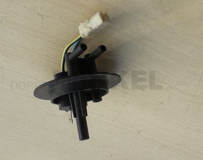 Bild von Deckel ober Benzinpumpe