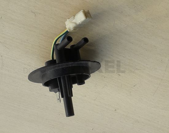 Bild von Deckel ober Benzinpumpe