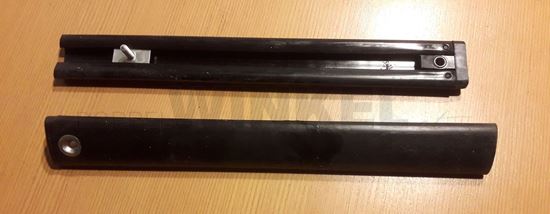 Bild von Plastikleisten auf Stoßstange hinten schwarz