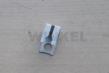 Bild von Halteklammer beim Heckklappenscharnier